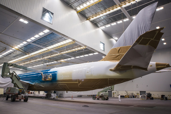 Hé lộ ảnh những chiếc Boeing 787-10 đang được “khoác áo” Vietnam Airlines - Ảnh 10