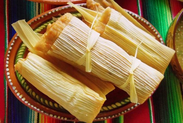 B&aacute;nh tamales.