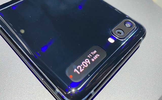 Choáng ngợp hàng loạt "siêu phẩm" smartphone mới của Samsung - Ảnh 15
