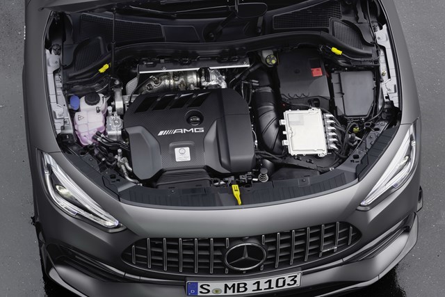  Ra mắt Mercedes-AMG GLA 45 - Đỉnh cao của dòng G thấp nhất  - Ảnh 3