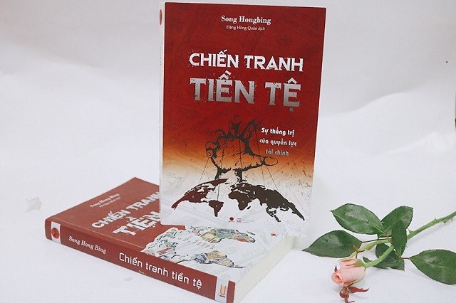 Bộ s&aacute;ch Chiến tranh tiền tệ của Song Hong Binh. Ảnh: B&aacute;ch Việt books.