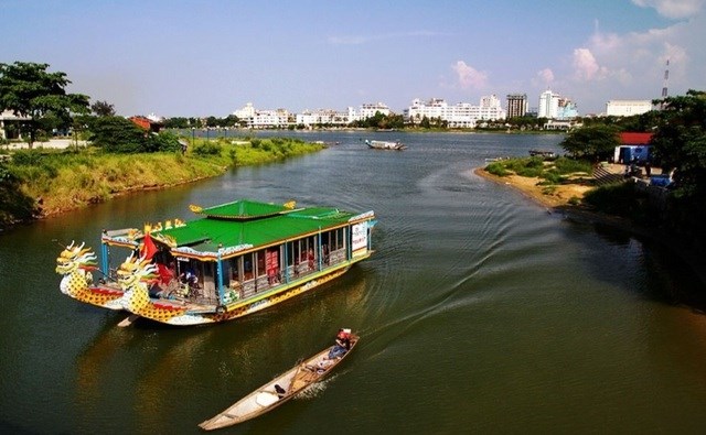Những điểm đến “níu chân” khách tây ở Việt Nam - Ảnh 7
