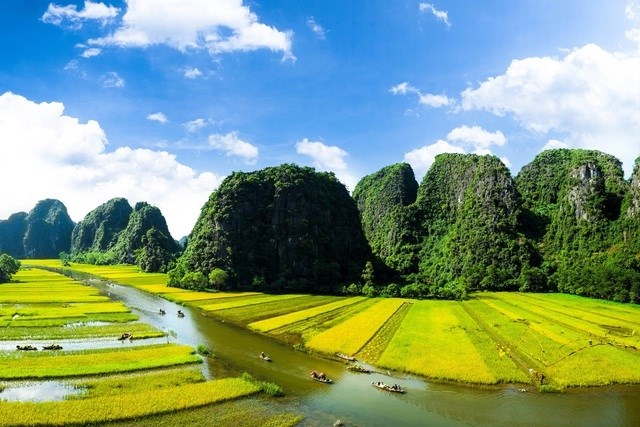 Những điểm đến “níu chân” khách tây ở Việt Nam - Ảnh 8