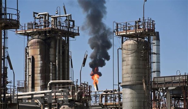 Quang cảnh nh&agrave; m&aacute;y lọc dầu của C&ocirc;ng ty dầu mỏ PEMEX ở Tula, bang Hidalgo, Mexico ng&agrave;y 8/3/2011. (Ảnh: AFP/TTXVN)