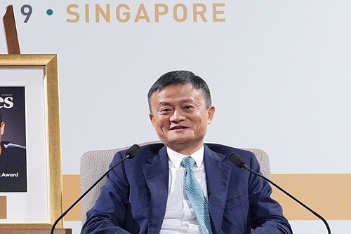 Jack Ma trong sự kiện h&ocirc;m thứ ba của Forbes. Ảnh:&nbsp;Forbes CEO Conference 2019