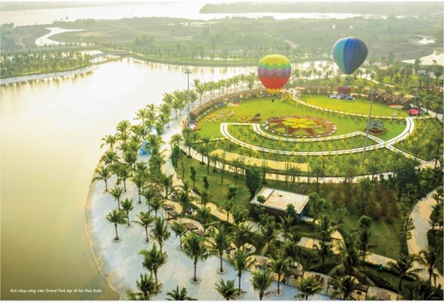 Lễ hội hoa Mai lớn nhất Việt Nam tổ chức đợt Tết 2020 vừa qua tại Đại c&ocirc;ng vi&ecirc;n Grand Park. Ảnh VIC