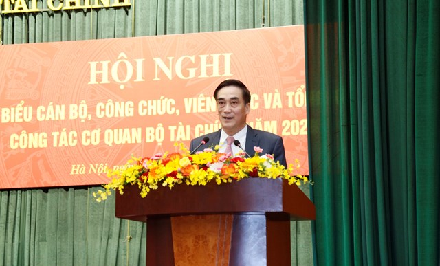 Thứ trưởng Trần Xu&acirc;n H&agrave; ph&aacute;t biểu chỉ đạo tại Hội nghị.