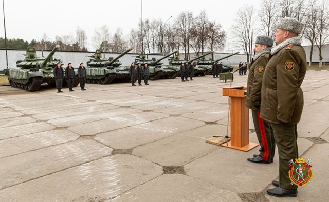 Được biết, Tập đo&agrave;n UralVagonZavod của Nga c&oacute; trụ sở tại Nizhny Tagil đang thực hiện c&ocirc;ng việc hiện đại h&oacute;a c&aacute;c xe tăng T-72B của Belarus l&ecirc;n chuẩn T-72B3.