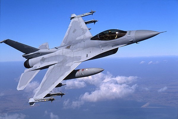 F-16V Viper theo đ&aacute;nh gi&aacute; c&oacute; năng lực chiến đấu kh&ocirc;ng thua g&igrave; những m&aacute;y bay chiến đấu thế hệ 4,5 hiện nay như Su-35 của Nga, JAS 39E/F của Thụy Điển hay Eurofighter Typhoon của ch&acirc;u &Acirc;u.