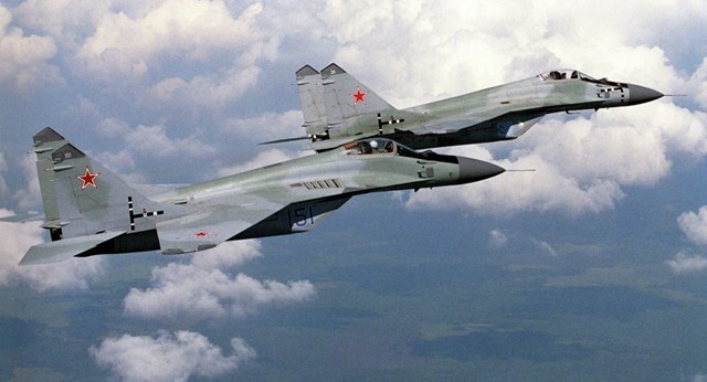 Ngo&agrave;i ra Su-57 chỉ được xếp vị tr&iacute; thứ tư trong danh s&aacute;ch c&aacute;c m&aacute;y bay chiến đấu đ&aacute;ng gờm nhất của Nga, kh&ocirc;ng chỉ thua Su-27 m&agrave; c&ograve;n k&eacute;m cả MiG-29 v&agrave; dĩ nhi&ecirc;n l&agrave; thua Su-35.
