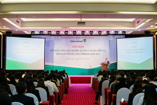 &Ocirc;ng Lại Hữu Phước - Trưởng Ban Kiểm tra nội bộ Vietcombank ph&aacute;t biểu tại Hội nghị