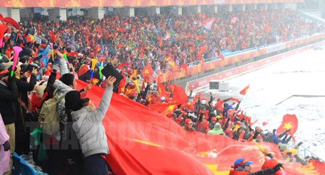 Hung Thinh Corp cũng trao tặng 1 tỷ đồng cho đội tuyển U23 Việt Nam.