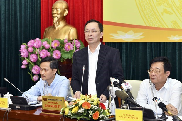 Phó Thống đốc Đào Minh Tú phát biểu tại buổi gặp gỡ. (Ảnh: CTV/Vietnam+)