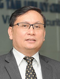 Ông Nguyễn Sơn.