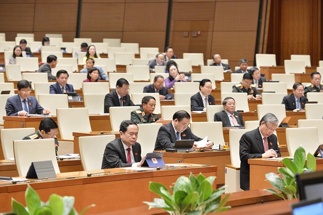 Các đại biểu tham dự Kỳ họp thứ 9 Quốc hội khóa XIV.