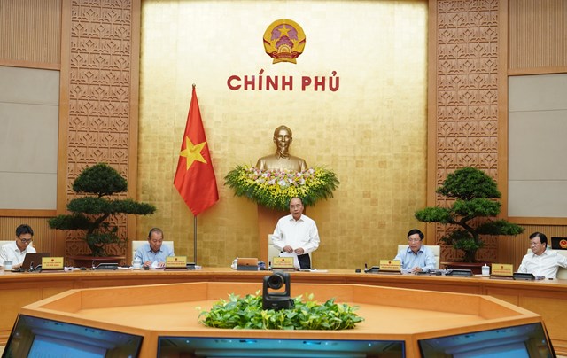 Thủ tướng Ch&iacute;nh phủ Nguyễn Xu&acirc;n Ph&uacute;c ph&aacute;t biểu chỉ đạo tại phi&ecirc;n họp Ch&iacute;nh phủ.