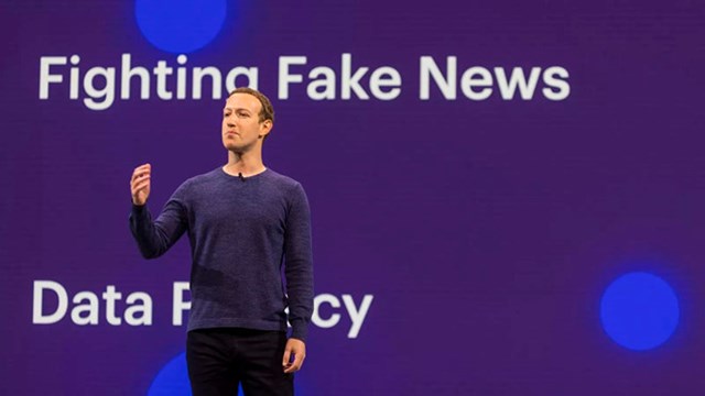  Bất chấp nhiều tuyên bố của CEO Facebook Mark Zuckerberg về việc thanh lọc nội dung, tin giả vẫn tràn ngập trên mạng xã hội này. Ảnh: Cnet.