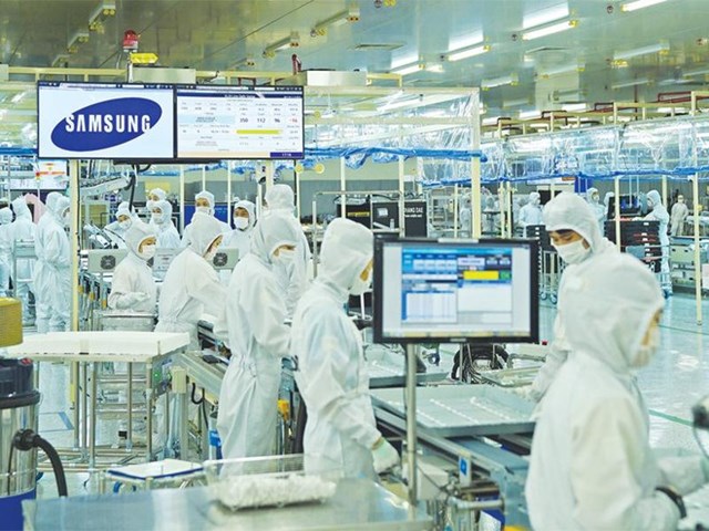 &ldquo;Samsung Việt Nam vẫn lu&ocirc;n giữ vững vai tr&ograve; quan trọng l&agrave; cứ điểm sản xuất to&agrave;n cầu của Tập đo&agrave;n&rdquo;, ph&iacute;a Samsung một lần nữa nhấn mạnh như vậy.