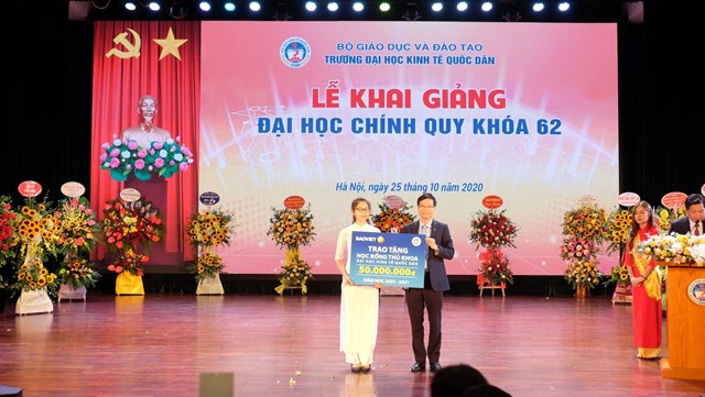 “Bảo Việt - Vì người Việt”, chắp cánh tương lai cho sinh viên ngành Tài chính - Bảo hiểm  - Ảnh 1