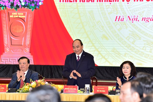 Thủ tướng Ch&iacute;nh phủ Nguyễn Xu&acirc;n Ph&uacute;c tham dự v&agrave; chỉ đạo Hội nghị.