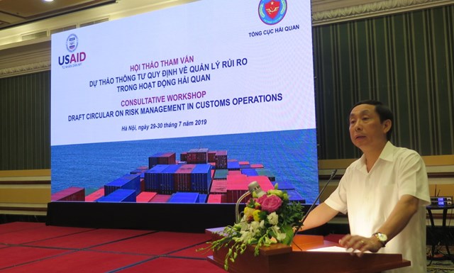 Ph&oacute; Tổng cục trưởng Tổng cục Hải quan Ho&agrave;ng Việt Cường ph&aacute;t biểu tại Hội nghị.