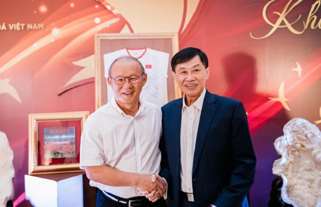 Chủ tịch IPPG tri ân HLV đội tuyển U.22 Việt Nam sau thành công vang dội tại Sea Games 30.