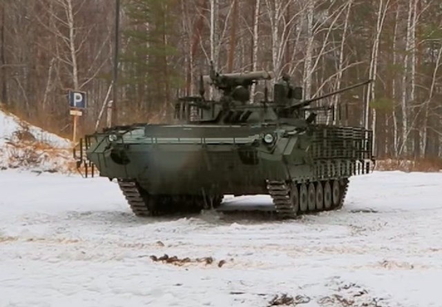 Xe chiến đấu bộ binh BMP-2M Berezhok mang g&oacute;i hiện đại h&oacute;a B05S011 đ&atilde; được Nga lựa chọn l&agrave;m cấu h&igrave;nh n&acirc;ng cấp ti&ecirc;u chuẩn d&agrave;nh cho c&aacute;c xe BMP-2 của m&igrave;nh v&agrave; để ngỏ khả năng t&iacute;ch hợp l&ecirc;n d&ograve;ng BMP-3 cao cấp hơn.
