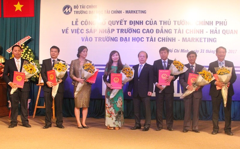 Sáp nhập Cao đẳng Tài chính - Hải quan vào Đại học Tài chính - Marketing - Ảnh 1