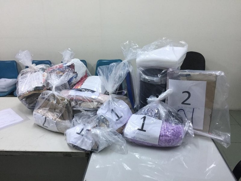 Bắt giữ 12,5 kg thuốc lắc gửi qua bưu điện, chuyển phát nhanh - Ảnh 1