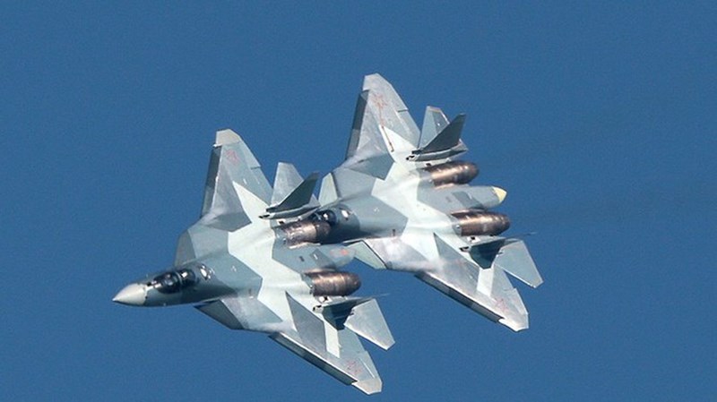  Tuy nhiên do thực tế là động cơ giai đoạn hai cho Su-57 mang tên Izdeliye 30 (sản phẩm 30) vẫn chưa sẵn sàng, cho nên còn quá sớm để nói về việc chuyển giao bất kỳ công nghệ nào cho Trung Quốc. 