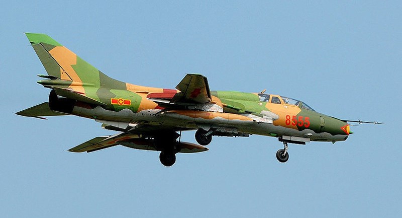 Sức mạnh "đôi cánh ma thuật" cường kích Su-22 của Việt Nam - Ảnh 13