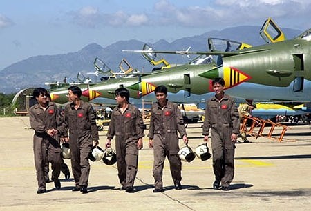 Sức mạnh "đôi cánh ma thuật" cường kích Su-22 của Việt Nam - Ảnh 6