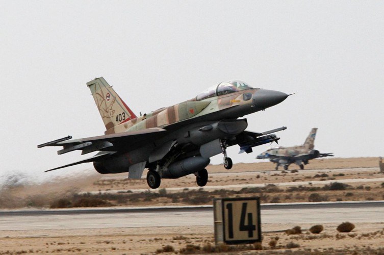  Không chỉ có vậy, sau hơn 1 ngày mà truyền thông Syria vẫn chưa đưa ra được bằng chứng nào cho thấy tiêm kích F-16 của Israel đã bị bắn rơi, trước tình hình trên thì trang Avia đã phải đính chính bằng một kịch bản khác 