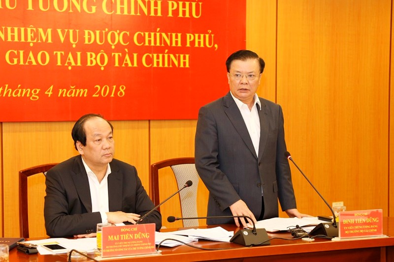 Bộ trưởng Đinh Tiến Dũng tiếp thu ý kiến của Tổ công tác của Thủ tướng
