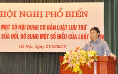 Bộ Tài chính tổ chức Hội nghị phổ biến Luật Lưu trữ và Luật Cư trú - Ảnh 1
