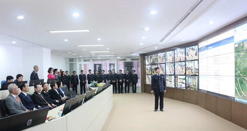 Phó Chủ tịch Quốc hội Phùng Quốc Hiển chúc Tết cán bộ, công chức, viên chức Tổng cục Hải quan - Ảnh 2