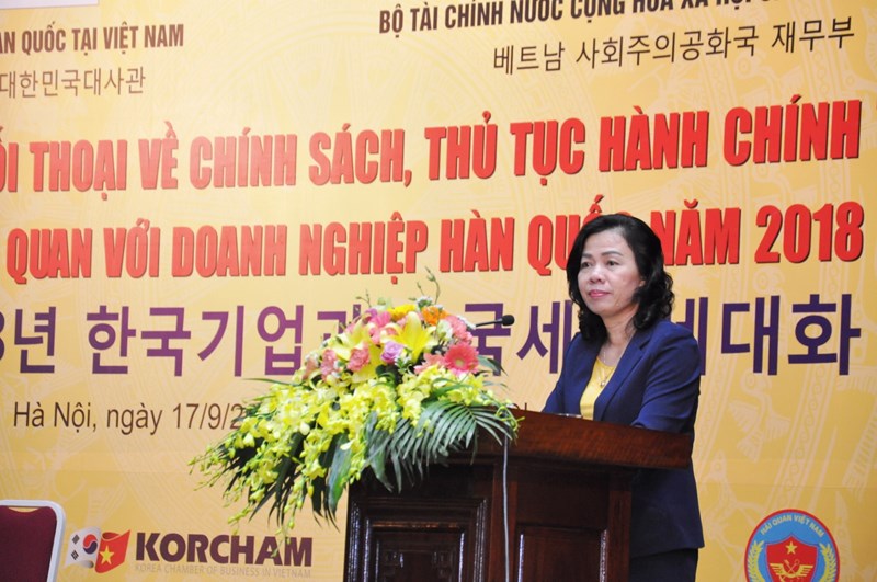 Thứ trưởng Vũ Thị Mai phát biểu tại Hội nghị.