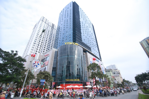 Vingroup khai trương Vincom Center Nguyễn Chí Thanh - Ảnh 1