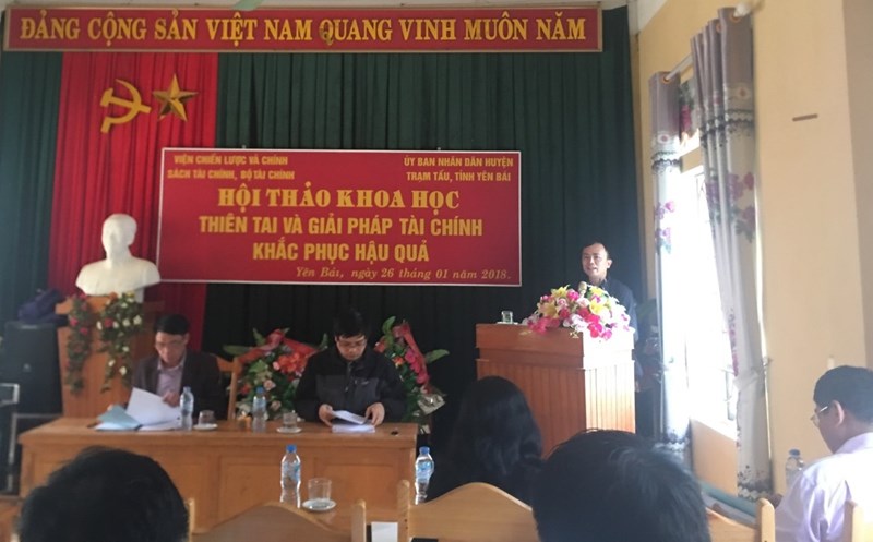 TS. Phạm Thu Phong - Tổng Biên tập Tạp chí Tài chính phát biểu tại Hội thảo.