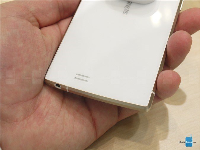 Gionee Elife S5.5 chạy hệ điều hành