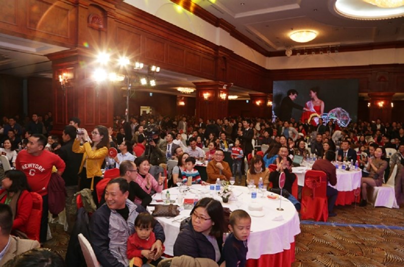 Các buổi mở bán luôn thu hút đông đảo khách hàng quan tâm