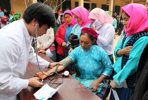 Bảo Việt hỗ trợ gần 200 triệu đồng cho người dân có hoàn cảnh khó khăn - Ảnh 2