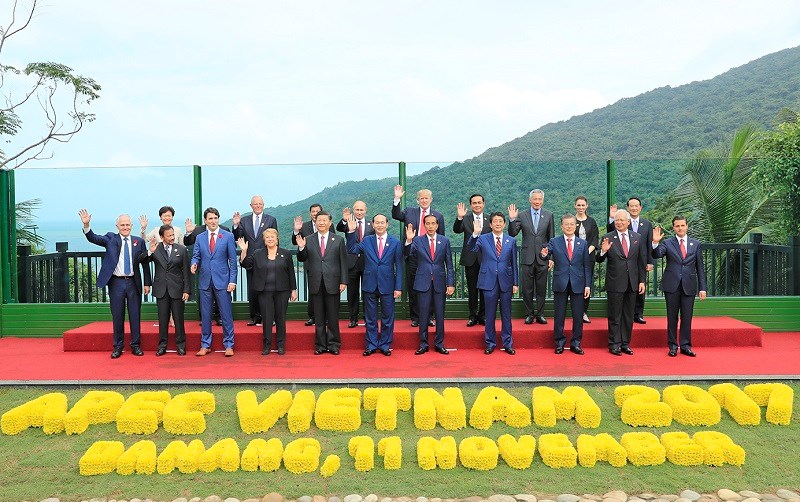 Các nhà Lãnh đạo kinh tế APEC chụp ảnh kỷ niệm chung. Nguồn: VGP