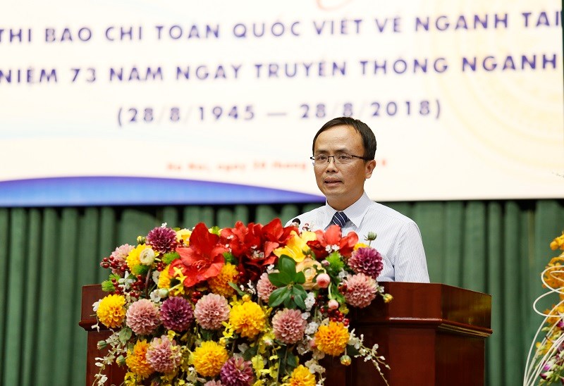 Ông Phạm Thu Phong, Phó Chủ tịch Liên Chi hội Nhà báo ngành Tài chính, Tổng Biên tập Tạp chí Tài chính chia sẻ tại buổi lễ.