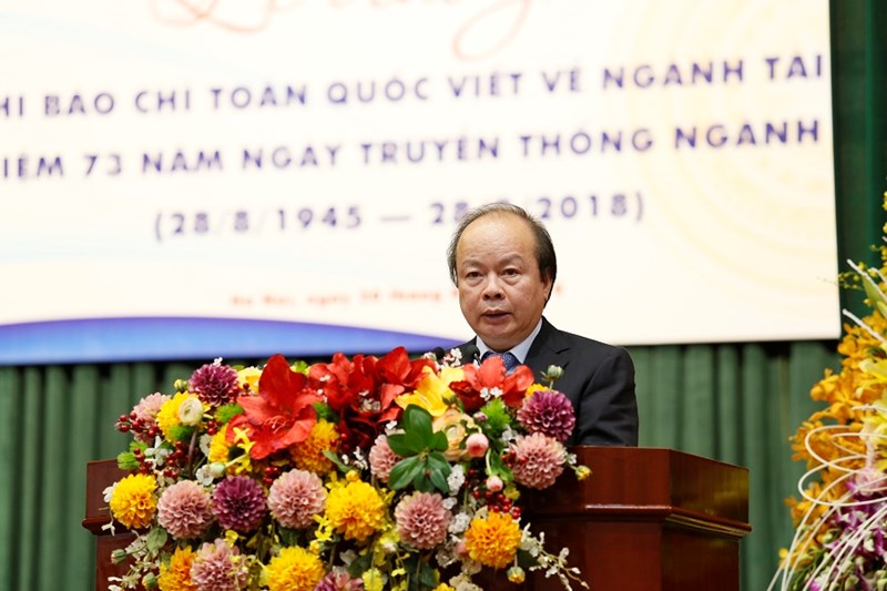 Thứ trưởng Huỳnh Quang Hải