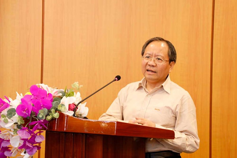 hứ trưởng Bộ Tài chính Đỗ Hoàng Anh Tuấn phát biểu chúc mừng và giao nhiệm vụ cho các công chức mới được tuyển dụng.