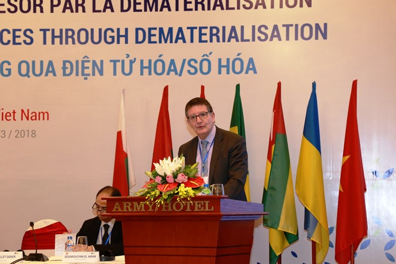 Ông Didier Cornillet - Tổng thư ký AIST phát biểu tại Hội thảo.