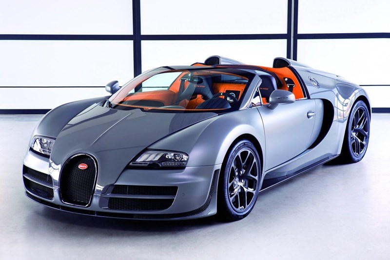 4. Bugatti Veyron - 443.410 lượt ​