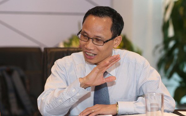 TS. Cấn Văn Lực, Cố vấn cấp cao Chủ tịch HĐQT Ngân hàng BIDV kiêm Giám đốc Trường Đào tạo BIDV.