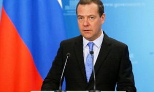 [Infographics] Thủ tướng Nga Dmitry Medvedev từ chức